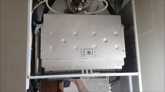 Настенный одноконтурный газовый котёл АРДЕРИЯ мощностью 40 кВт.