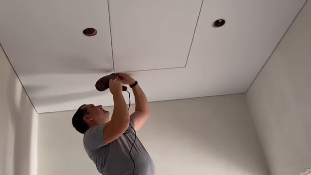 242❤️ Люк на чердак в натяжном потолке. Координаты ребят в описании( не реклама, от чистого сердца)