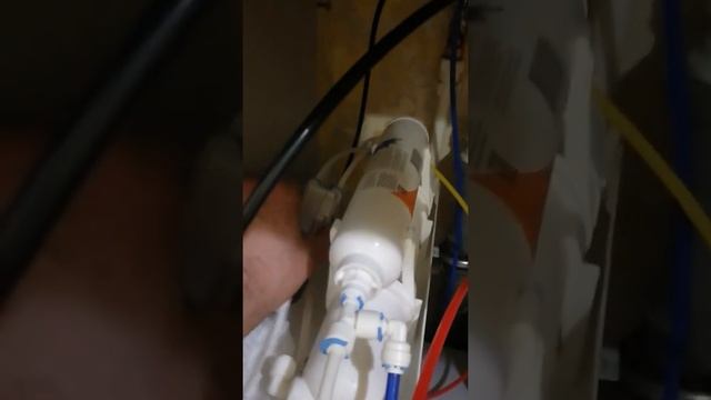 Атолл 560  постоянный слив воды в дренаж