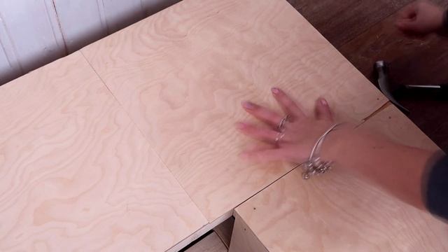 DIY КАМИН ? КАК СДЕЛАТЬ ФАЛЬШ КАМИН СВОИМИ РУКАМИ ИЗ ФАНЕРЫ И ДЕКОРАТИВНЫХ КИРПИЧЕЙ