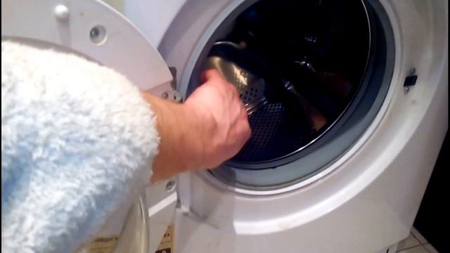 Как снять переднюю панель стиральной машинки.