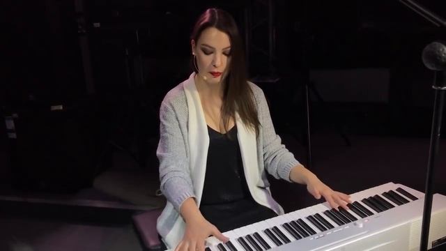 Как играть буги-вуги на фортепиано. Урок 5. Риф в правой руке