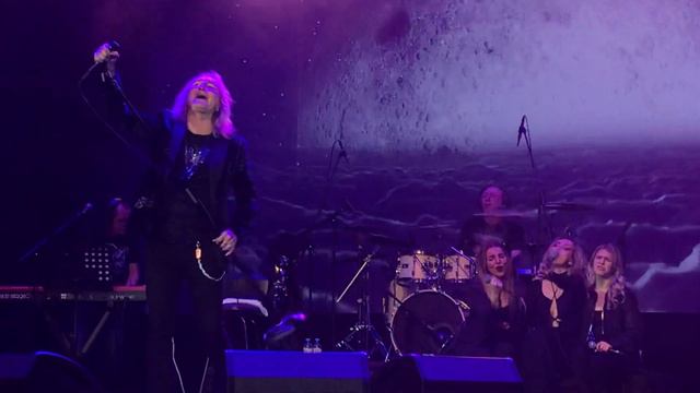 «Я постелю тебе под ноги небо» А.Иванов 8.03.2024