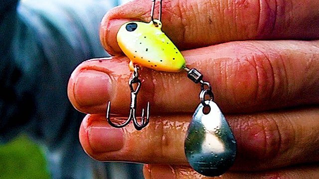 ЭТА ПРИМАНКА ТВОРИТ ЧУДЕСА! Раздача рыба на красивой реке! Рыбалка на спиннинг на вечерней зорьке!