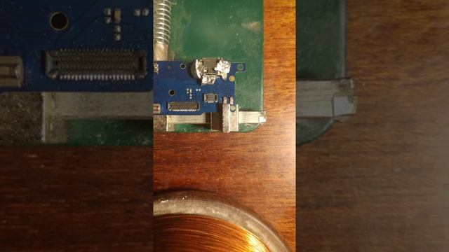 Как выпаять разъем microusb без фена.