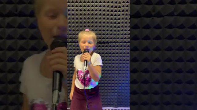 Цвет настроения разный