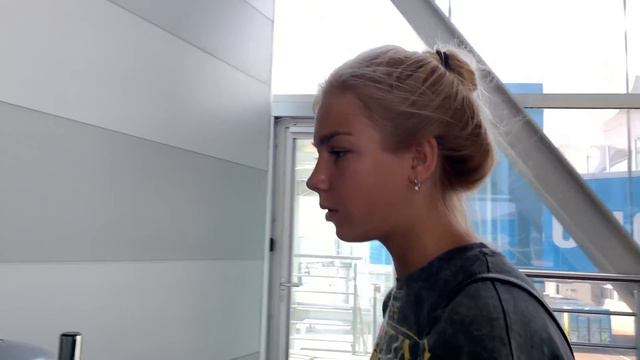 Я С БЕРЕМННОЙ МАМОЙ ЛЕТИМ В АМЕРИКУ // БАРВИНА ВЛОГ