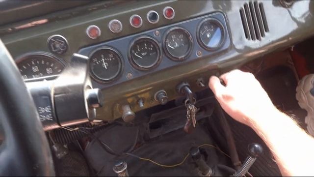 УАЗ 469 меняем масло. Чуть не угробил двигатель.