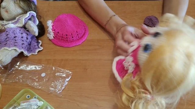 Вяжем куклу спицами