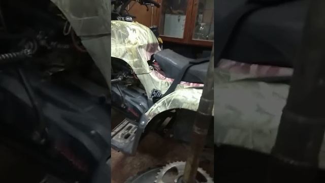 Квадроцикл / Разборка задней оси на квадроцикле и замена подшипников оси