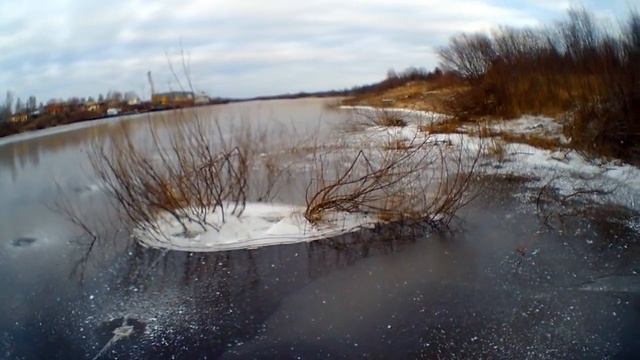 Ловля окуня зимой. Рыбалка на мормышку в Ноябре. Перволёдье день второй.