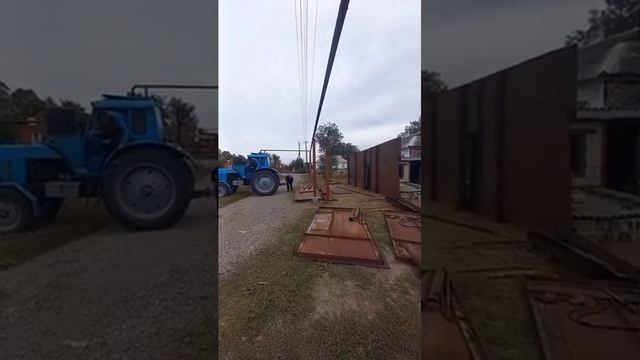 Начало строительства ангара.
