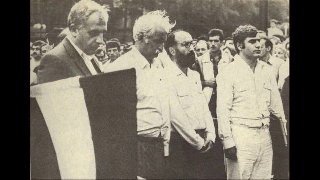 ზვიად გამსახურდია რაინდი, რომელიც დინების საწინააღმდეგოდ მიცურავდა