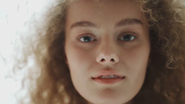 Когда то я любил тебя.  Очень трогательно.