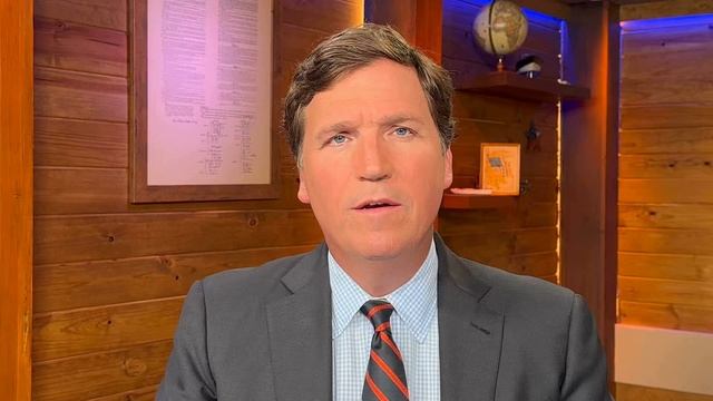 Такер Карлсон як віце-президент США.