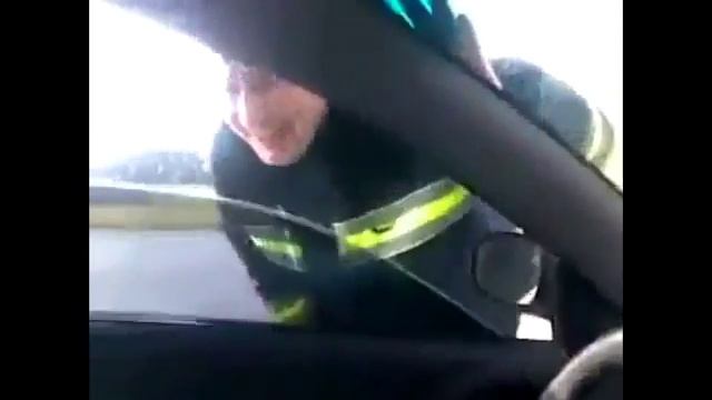 Тупые менты! Подборка приколов с тупыми ментами