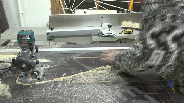 Фрезерный стол своими руками.Часть1. Установка фрезера в стол.