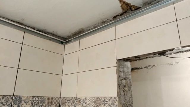 Cделал потолок в ванной. Потолок в ванной за несколько минут своими руками.