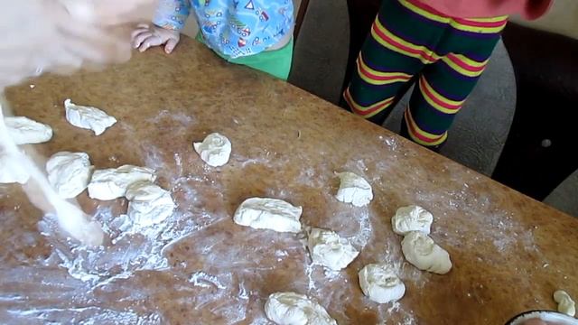 Сосиски в тесте / Готовим вместе с детьми)))