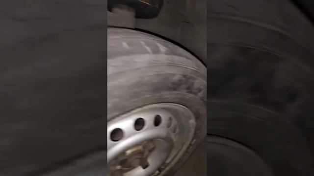 Снять переднее крыло нексия