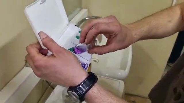 Тест на кислотность компрессорного масла.