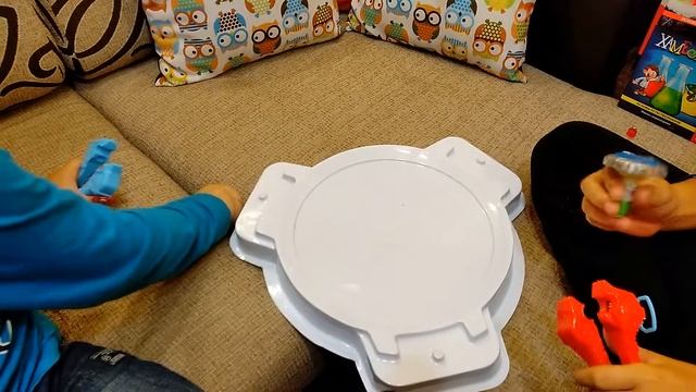 Beyblade распаковка крутых новых блэйдов или розпакування крутих нових Блейд