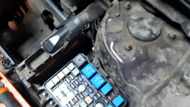 Не заводиться хендай,отсутствует масса на ЭБУ.