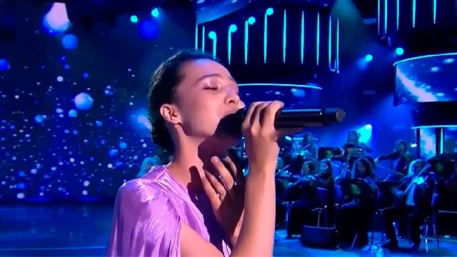 Певица из Узбекистана получила специальную премию телеканала «МИР» на «Славянском базаре»