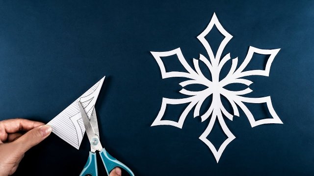 Бумажные снежинки №13 - Как сделать снежинки из бумаги