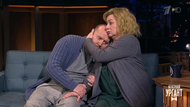 Актеры Мария Аронова и Сергей Бурунов о фильме "Пара из будущего". Вечерний Ургант. Фрагмент выпу...