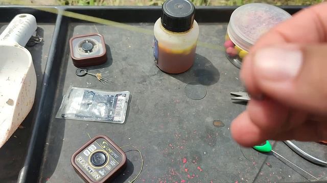 Очень простой и эффективный поводок для вафтерса, для ловли карпа и амура.