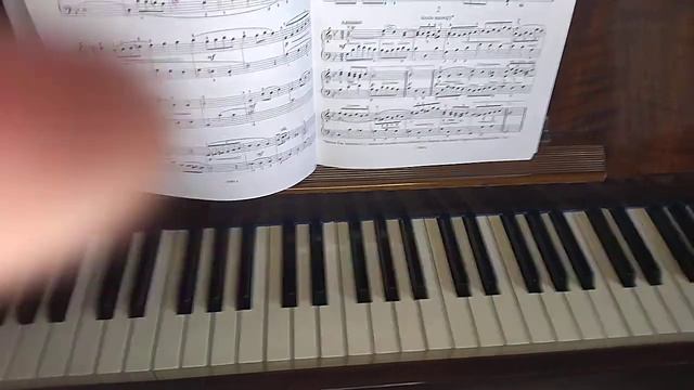 Бах - маленькая прелюдия До мажор (Разбор)