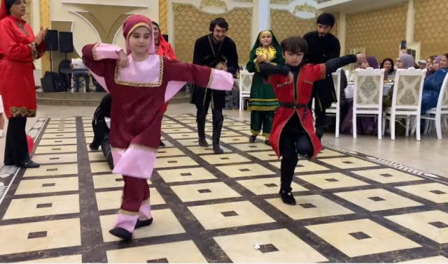 Парни И Девушки Танцуют Супер На Свадьбе 2023 Assa Group ALISHKA ELCHIN SHAKIR Best Lezginka Dance