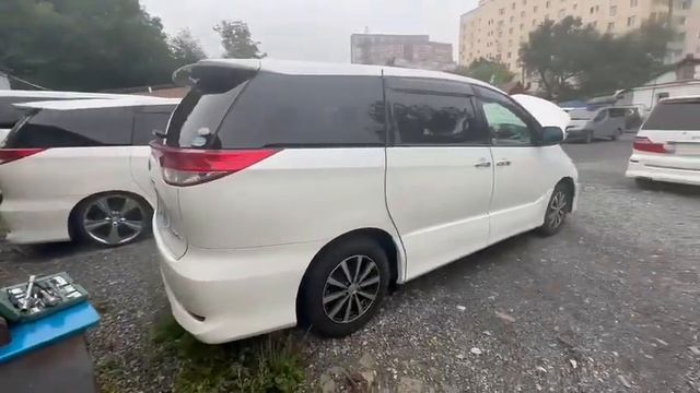 Тойота Эстима 2009 год. ???