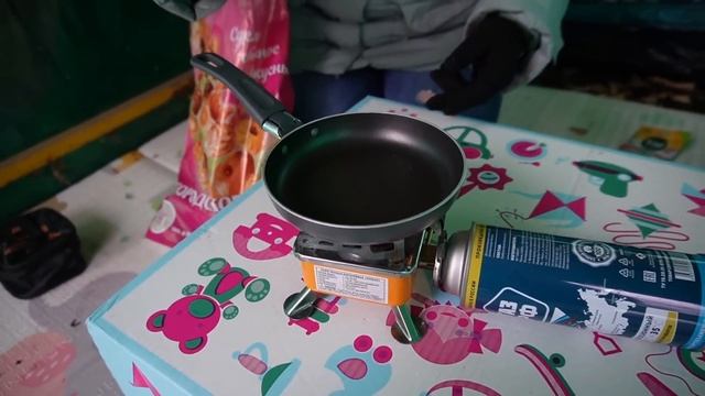 24 ЧАСА В ГАРАЖЕ С КОТОМ И СОБАКОЙ | СЕКРЕТНЫЙ ДОМ ДЛЯ КЕВИНА И БИЛЛИ