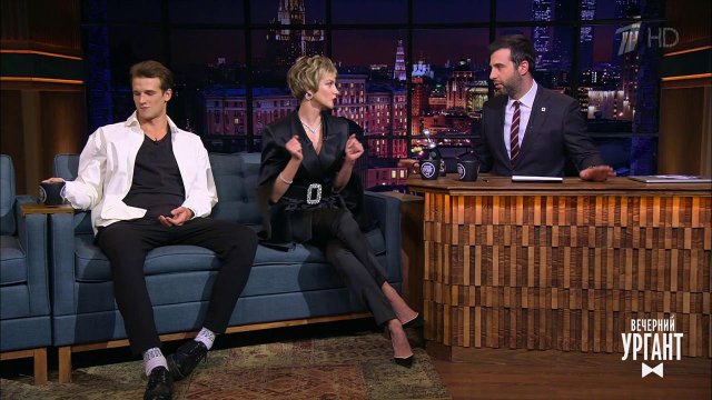 Актеры Полина Максимова и Евгений Романцов о фильме "Бег". Вечерний Ургант. Фрагмент выпуска от 1...