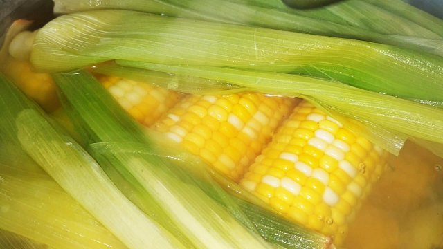 КАК СВАРИТЬ КУКУРУЗУ ЗА 15 минут, сладкая, как на море, сочная!