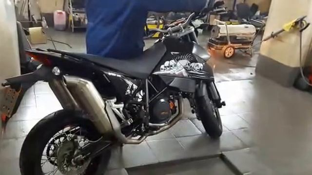 KTM 690 SUPER MOTO, 2008 год