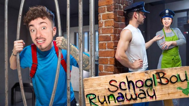 АВТОР ВИДЕО EDISONPTS|СБЕГАЮ ИЗ ТЮРЬМЫ ЗЛЫХ РОДИТЕЛЕЙ В SCHOOLBOY RUNAWAY В МАЙНКРАФТ!
