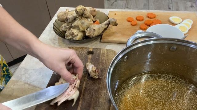 ЗАЛИВНОЕ ИЗ КУРИЦЫ, ну Очень простой и Вкусный рецепт.