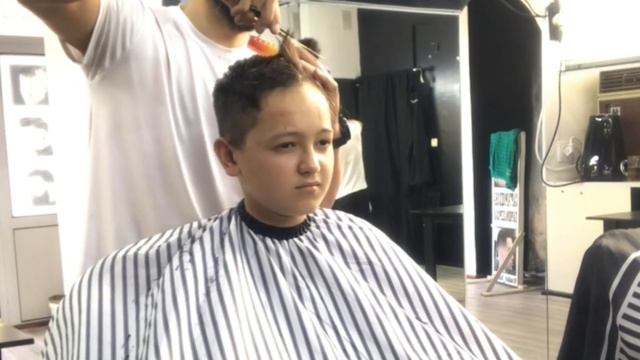 Самая ЛЕГКАЯ стрижка для мальчика.