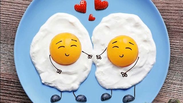 Почему нужно кушать яйца утром