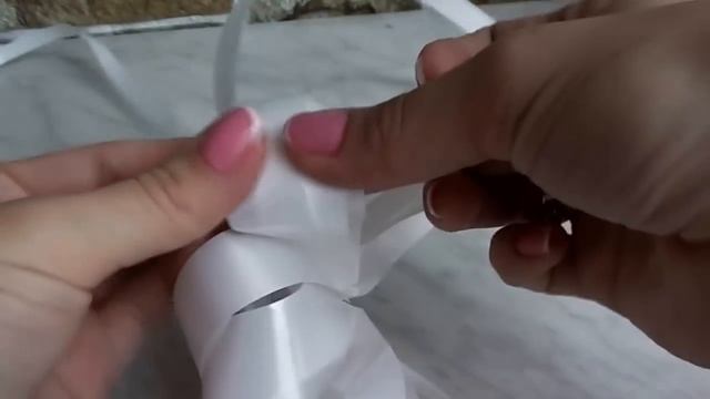 Подарочный бант из пластиковой ленты своими руками