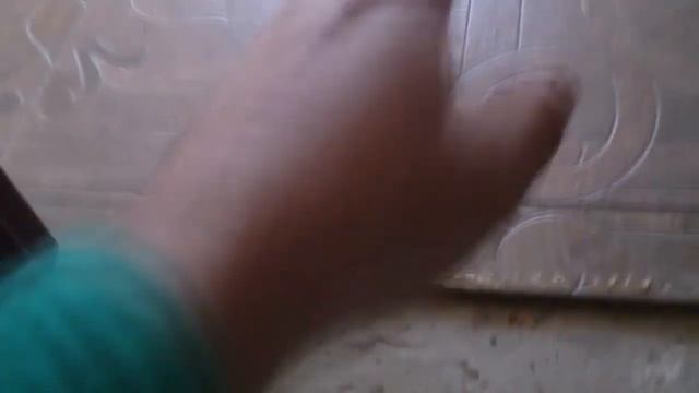 Почему разбух, вздулся ламинат и как исправить, что делать. Плесень под плинтусами