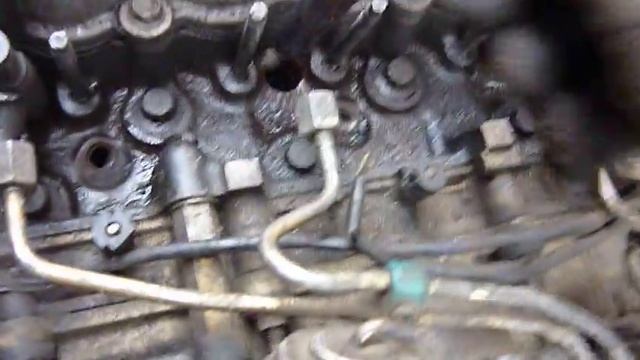 Демонтаж форсунок ISUZU ELF 1ч.