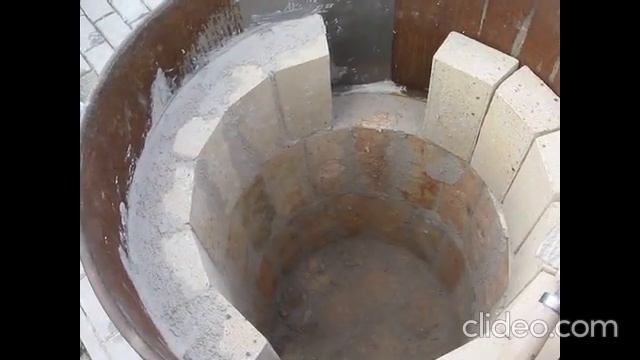 Тандыр из бочки и кирпича своими руками .