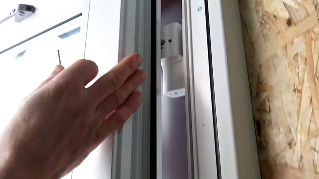 Регулировка доводчика двери