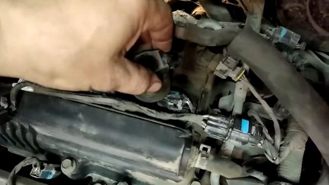 Kia Cerato. Замена свечей зажигания.