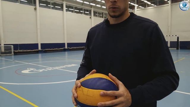 Тренировочные упражнения по волейболу. Волейбол (урок 1)