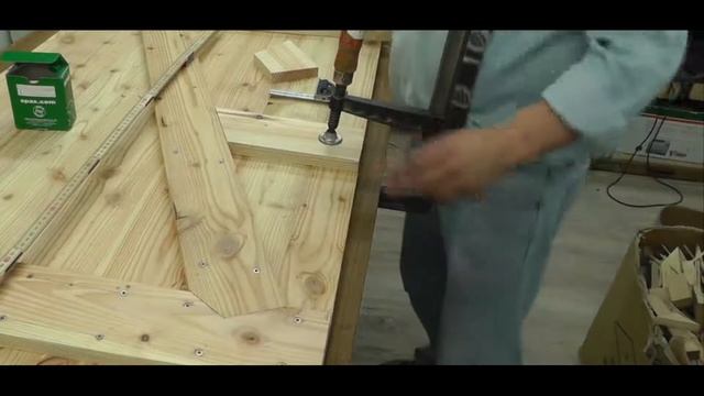 ?Как сделать двери для сарая